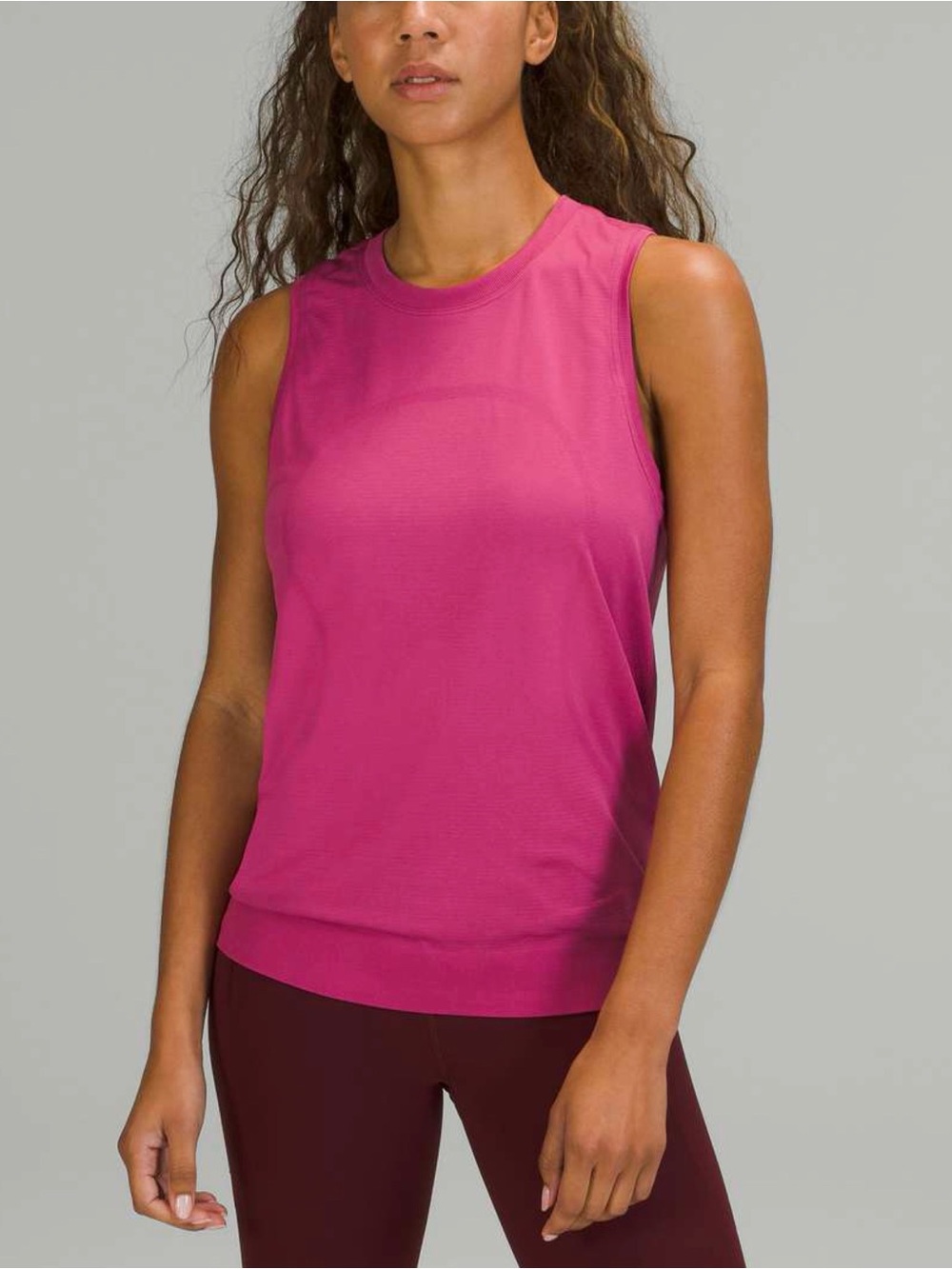 Lululemon Swiftly Breathe Muscle Tank Top Sz 4 In
Pink Lychee / Pink Lychee